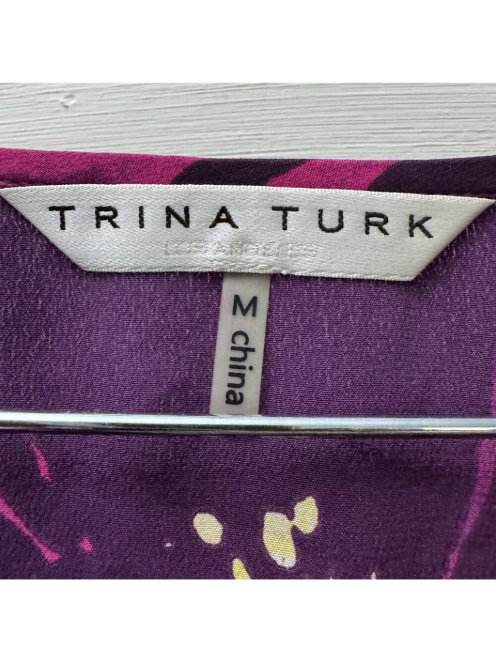 Trina Turk 100% Silk Floral Blouse Purple V Neck Balloon Sleeve Size M - Picture 4 of 6